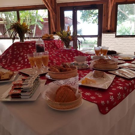 Le Trevani Hotel Koungou Ngoại thất bức ảnh