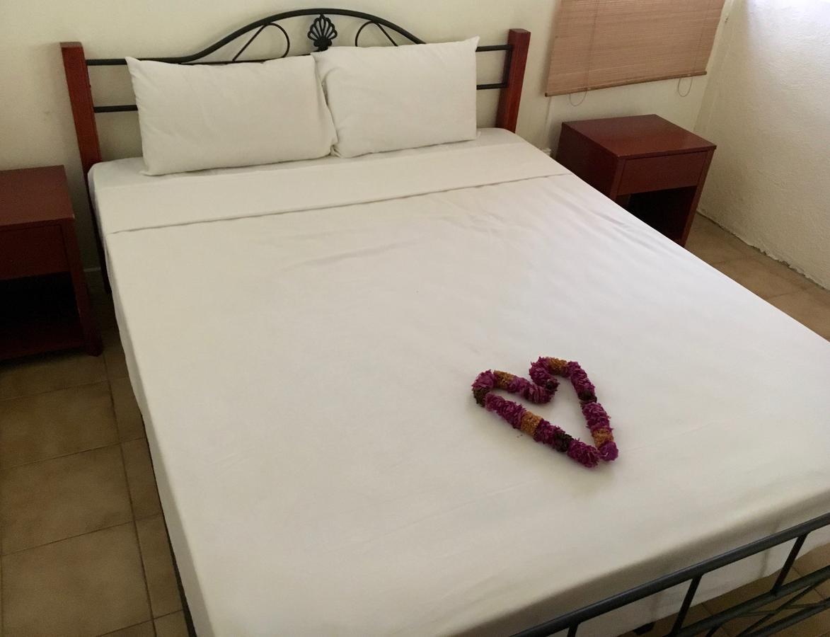 Le Trevani Hotel Koungou Ngoại thất bức ảnh